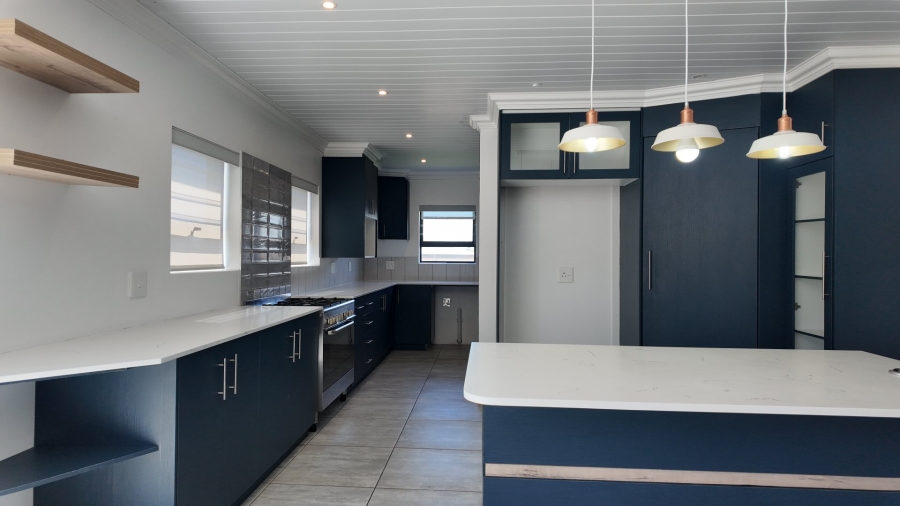 3 Bedroom Property for Sale in Stilbaai Wes Western Cape